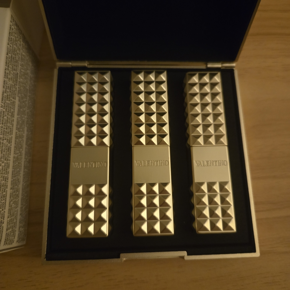 Valentino Limited Edition Studded Lipstick Set - Picture 6 of 6